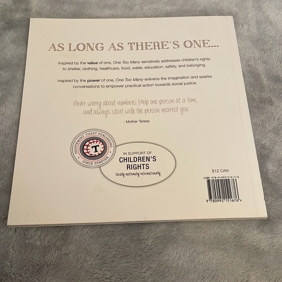 One Too Many paperback
Linda Grace Smith - Picture 2 of 6